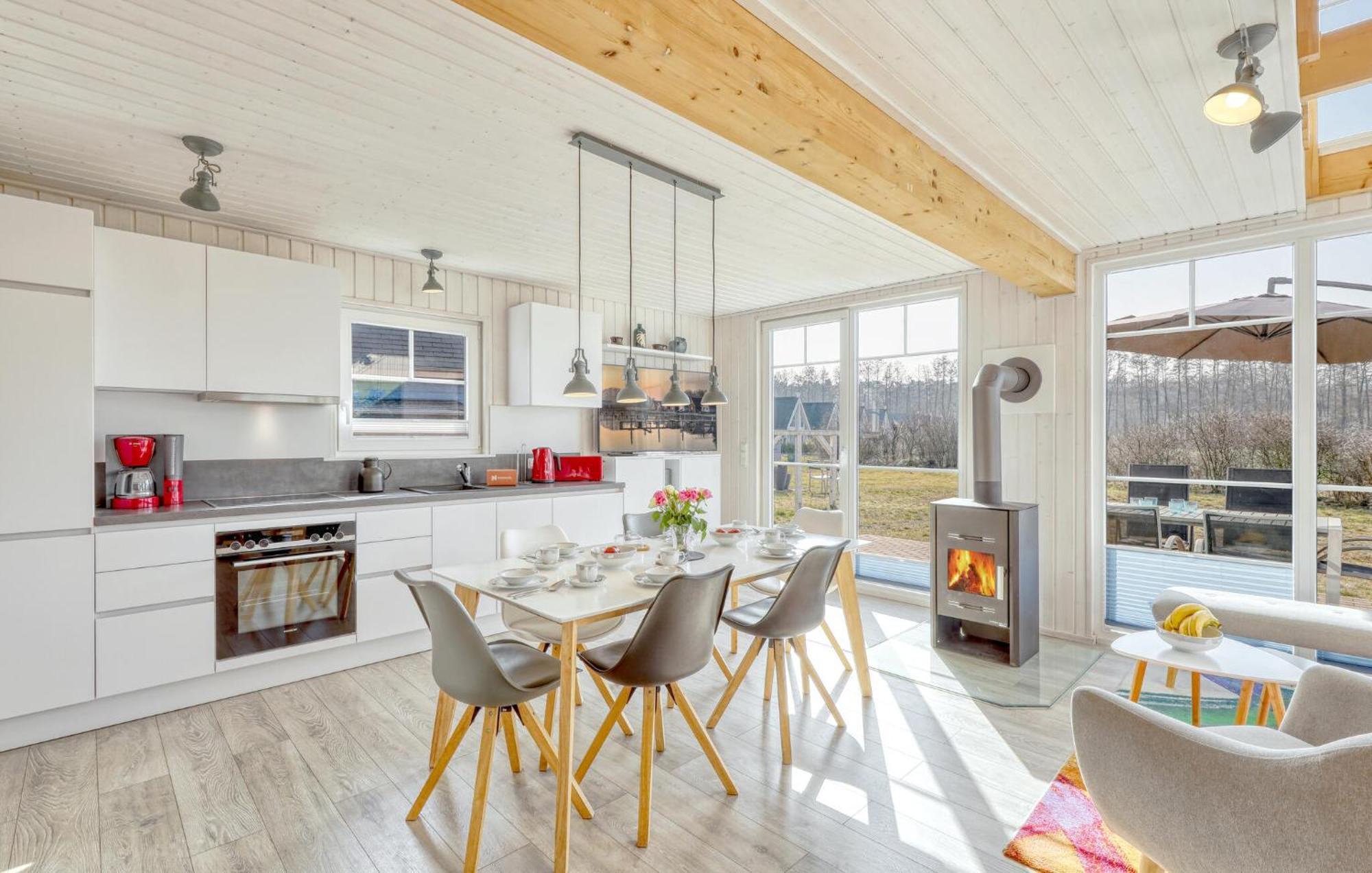 Beautiful Home In Zerpenschleuse With Kitchen Eksteriør bilde